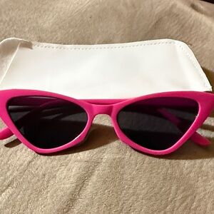 Stylish Pink Cat-Eye Sunglasses